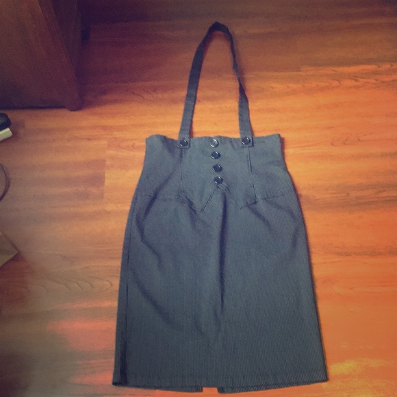 Pin striped pencil skirt - Picture 1 of 7